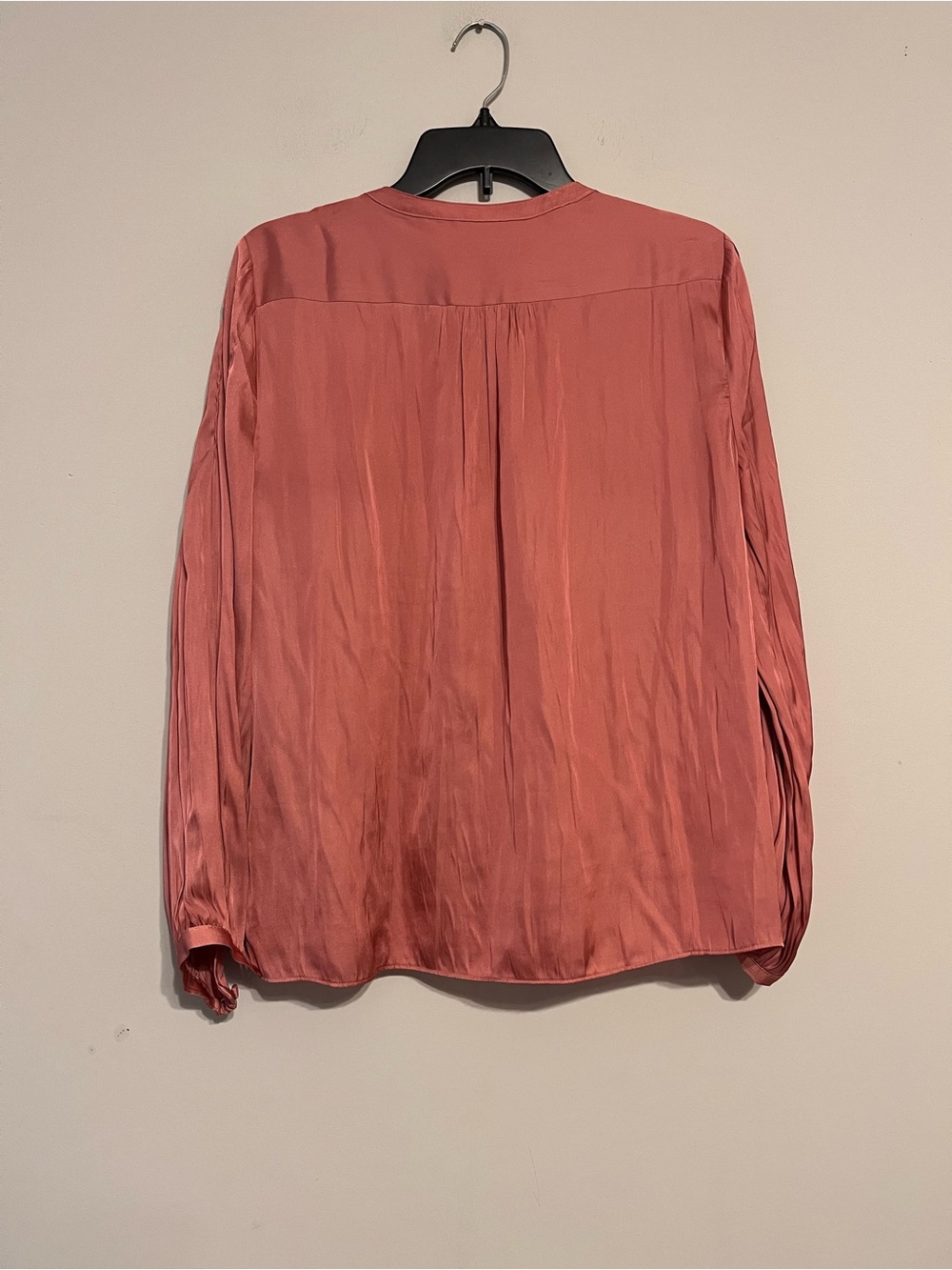 J. Crew Featherweight satin tie-neck top Peach Coral Size M - Picture 6 of 7